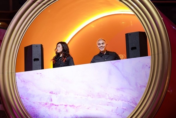 首位入选世界百大DJ的中国音乐人CARTA花式玩转电音舞台，引全场狂欢